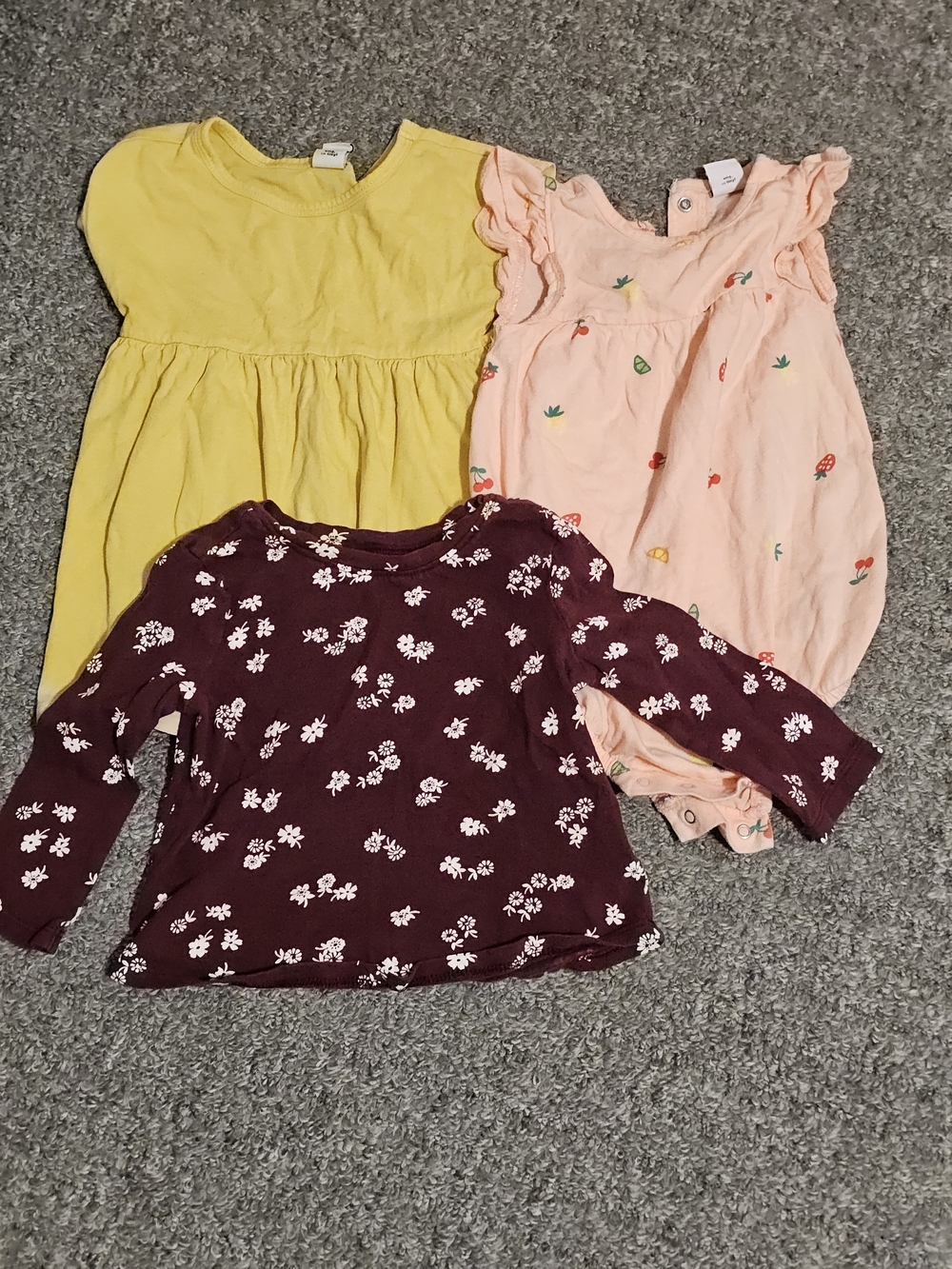 Old Navy Bundle 12-18 Month
